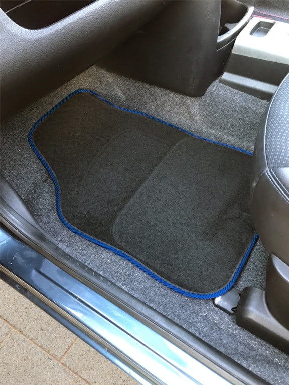 Streetwize Velour Carpet Mat Sets with Coloured Binding - 4 Piece Black With Blue Piping