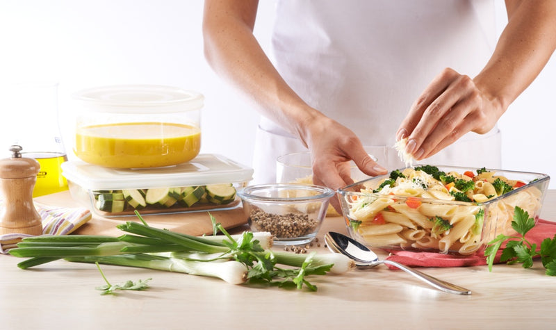 Pyrex Rectangular Dish With Lid 2.6L
