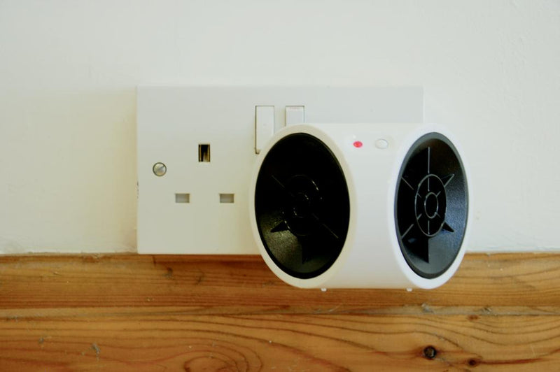 Ultra Power Mega Sonic Plug In Pest Repeller