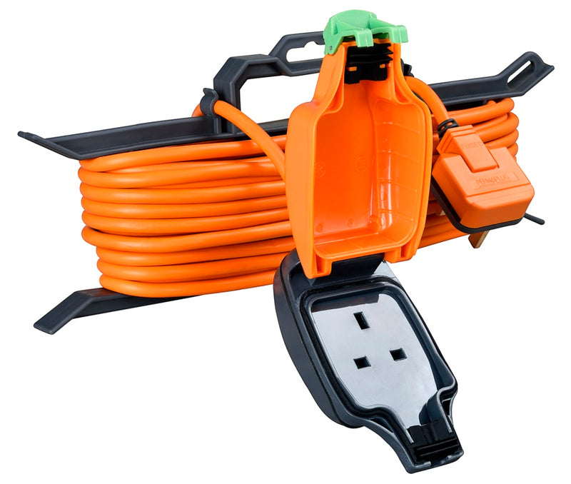 Masterplug Extension Lead 1 Gang 15m / IP54