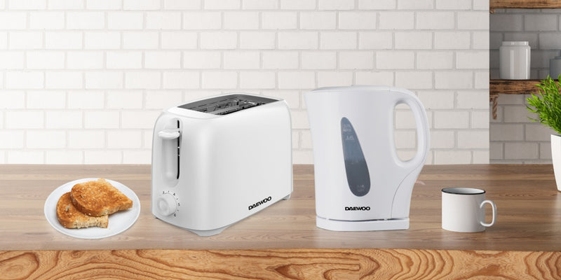 Daewoo Plastic Kettle 1.7L White