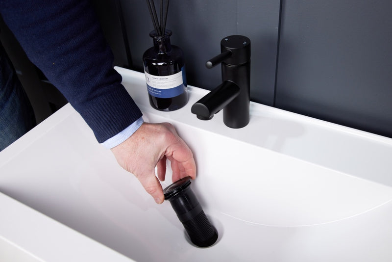 Top Fix Unslotted Basin Waste Matt Black