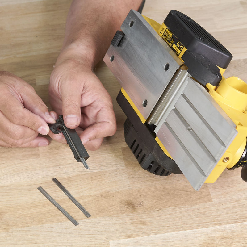 CR/PB29 - Planer blade set 82mm x 5.5mm x 1.1mm TC