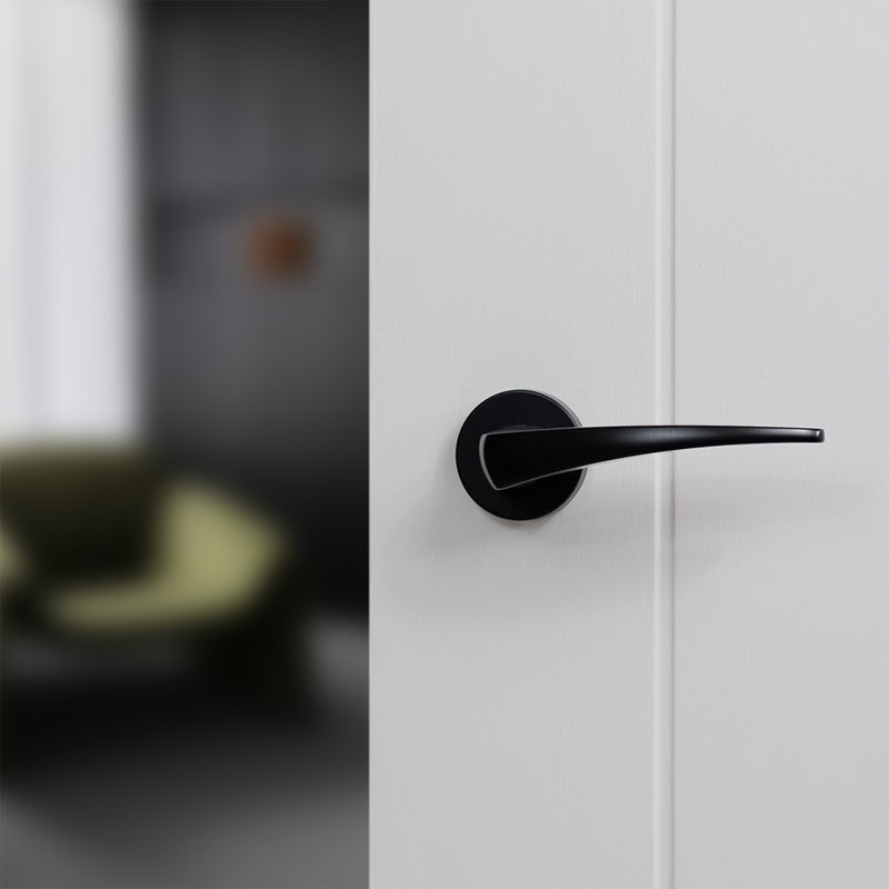Forme Foglia Lever Door Handle on Minimal Round Rose - Matt Black