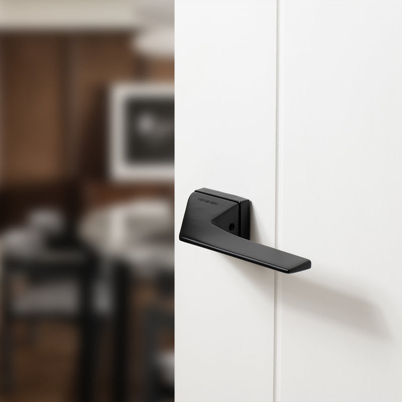 Oro & Oro Ace Lever Door Handle on Square Rose - Matt Black