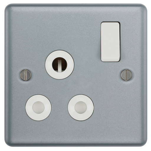 BG Electrical Metal Clad - 15A, single, switched, round pin