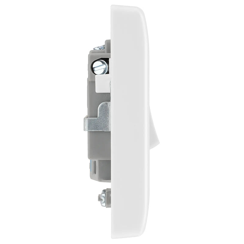 BG Electrical 800 Series - Switched and fused with flex outlet