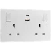 BG Electrical 800 Series - Double switched single pole, with USB A + C (22W)