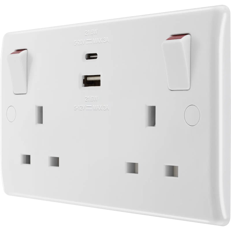 BG Electrical 800 Series - Double switched single pole, with USB A + C (22W)