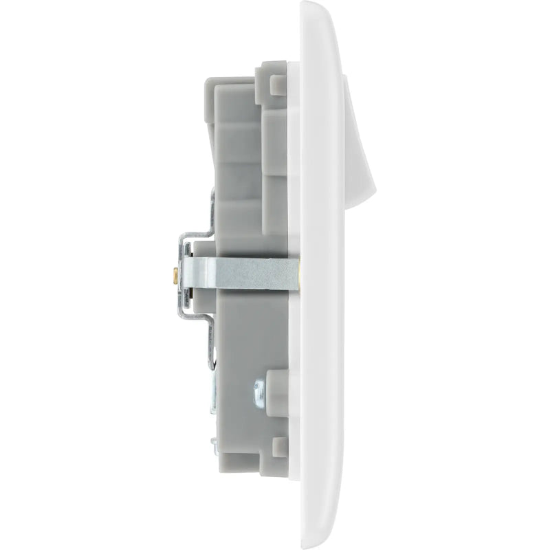 BG Electrical 800 Series - Double switched single pole, with USB A + C (22W)