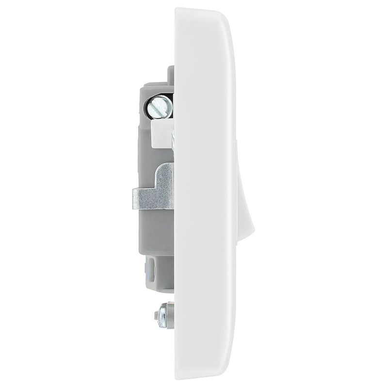 BG Electrical 800 Series - Switched and fused with indicator and flex outlet