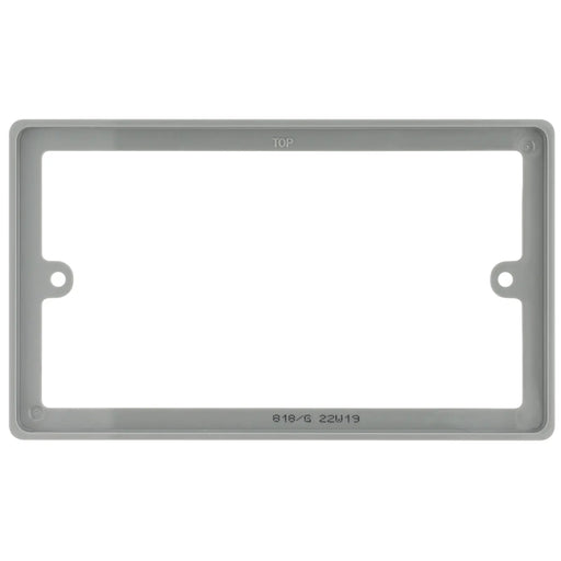 BG Electrical 800 Series - Double, 10mm rectangular spacer