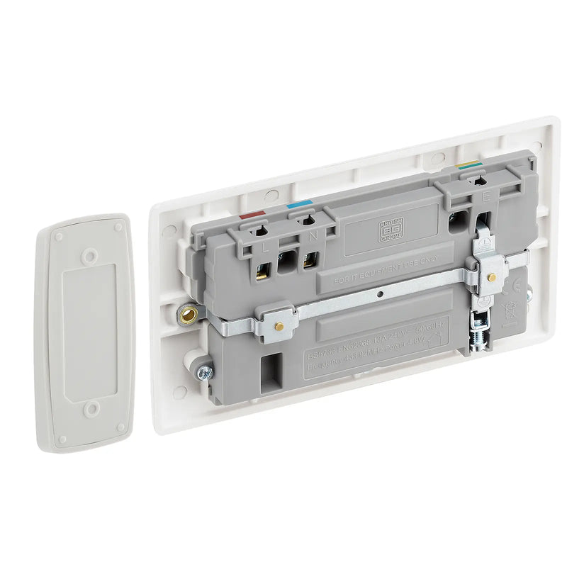 BG Electrical 800 Series - Double, switched, single pole, with door chime