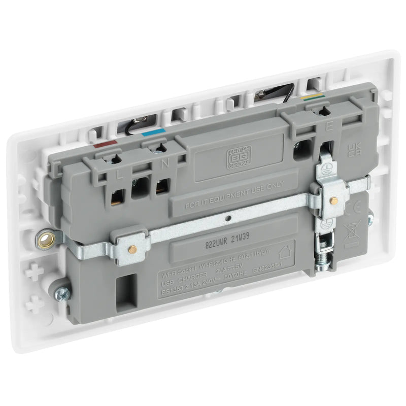BG Electrical 800 Series - Double, switched, single pole, Wi-Fi Extender, with USB A