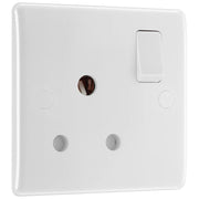 BG Electrical 800 Series - 15A, Single, switched, round pin