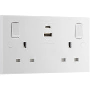 BG Electrical 900 Series - Double switched single pole, with USB A + C (22W)