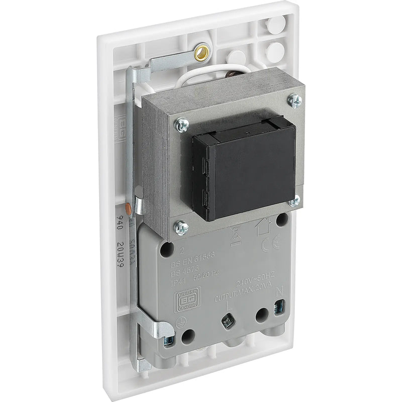 BG Electrical 900 Series - 115/240V dual voltage shaver socket
