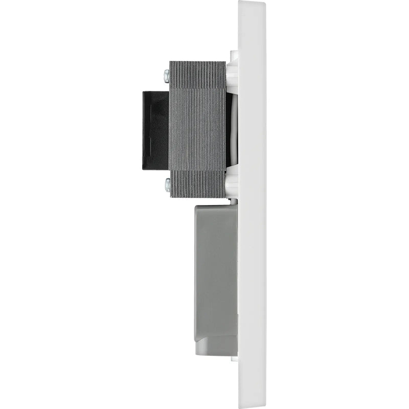BG Electrical 900 Series - 115/240V dual voltage shaver socket