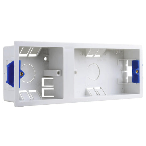 BG Electrical Contractor - Triple Dry Lining Box, 35mm