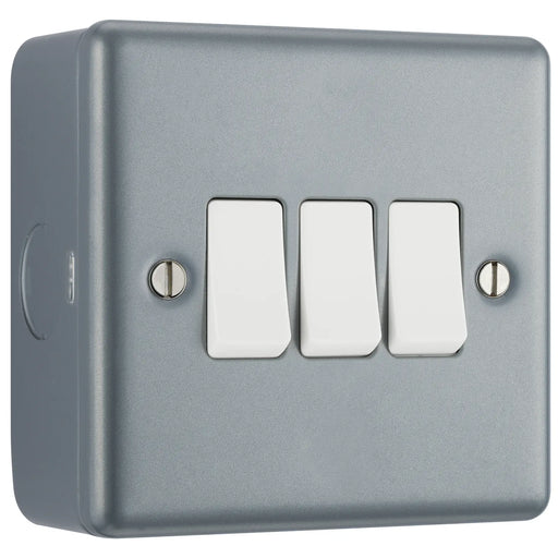 BG Electrical Metal Clad - Triple, 2 way switch