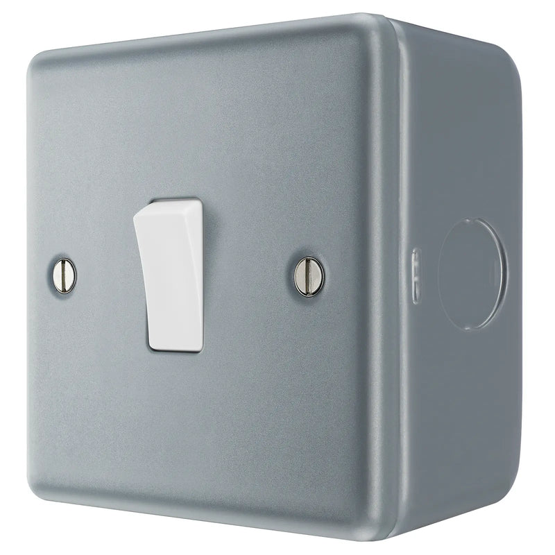 BG Electrical Metal Clad - Intermediate switch