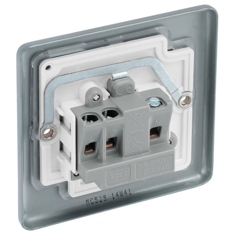 BG Electrical Metal Clad - 5A, single, unswitched, round pin
