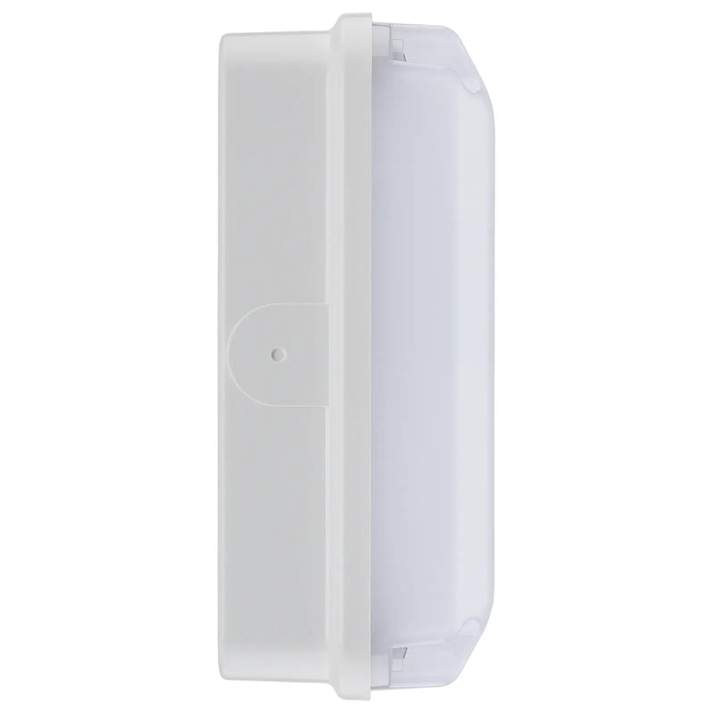 Luceco Mosi bulkhead square white 735 lumens and fixed output driver