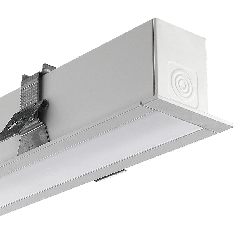 Luceco Contour Wall Mount - Con Rec 9016 Lin 1442mm 3000lm 3k Std