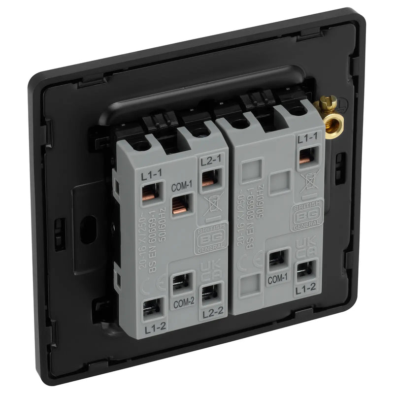 BG Electrical Evolve Black Chrome - Triple, 2 way switch, edge rocker