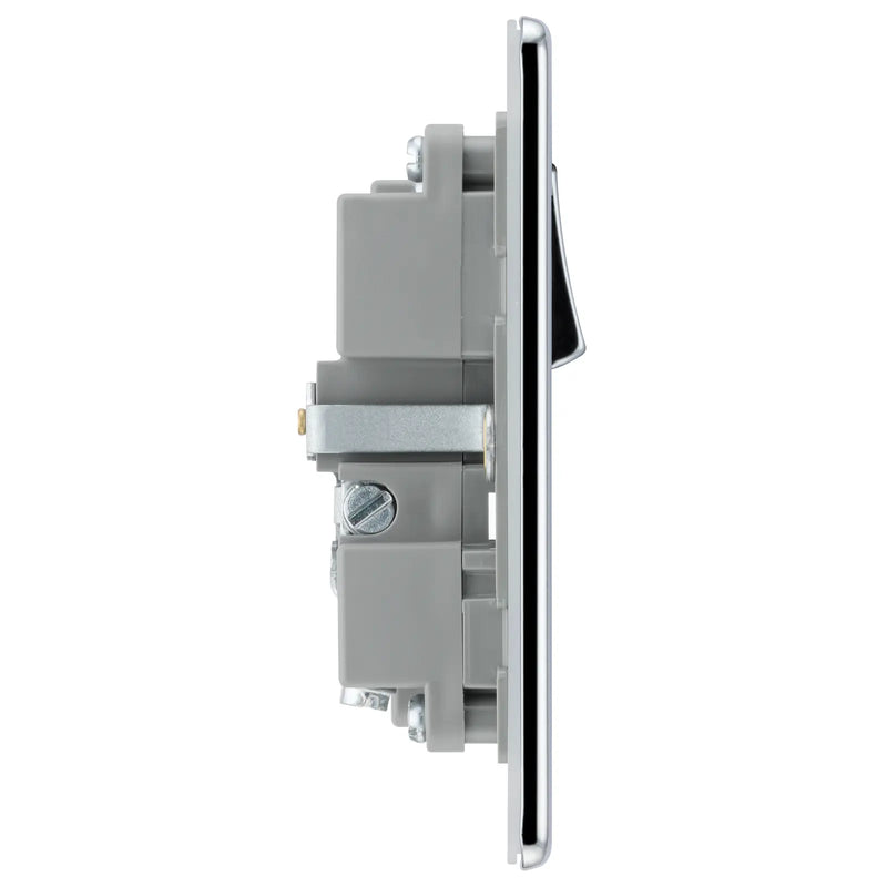 BG Electrical Flatplate Screwless Polished Chrome - Single, switched, single pole, with 1 x USB A + 1 x USB C