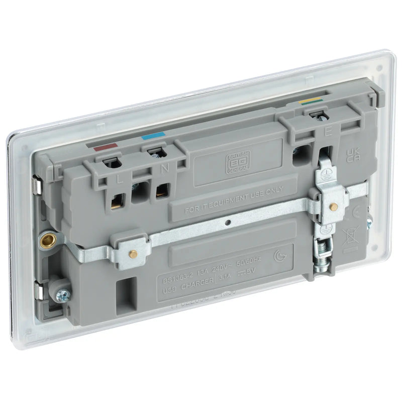 BG Electrical Flatplate Screwless Polished Chrome - Double switched, single pole, with 2 x USB A