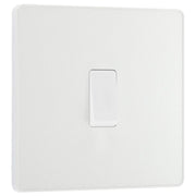 BG Electrical Evolve Pearlescent White - Intermediate switch