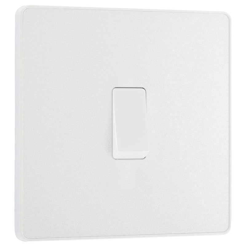 BG Electrical Evolve Pearlescent White - Intermediate switch