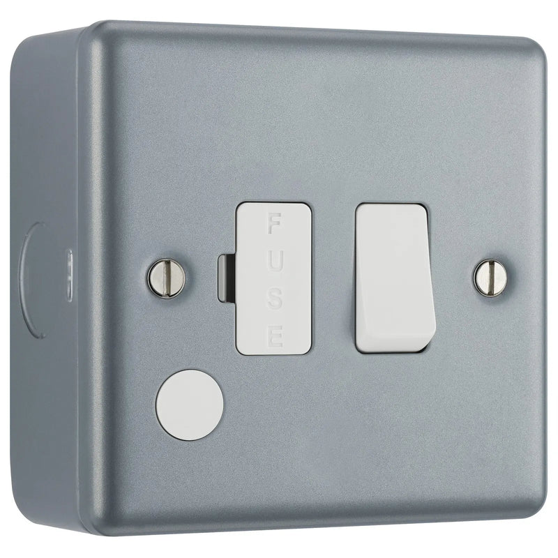 BG Electrical Metal Clad - Switched and fused with optional flex outlet