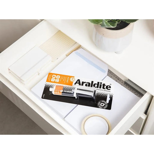 Araldite® Araldite Instant Epoxy Syringe 24ml
