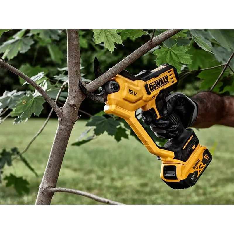 Dewalt Power Tools DCMPP568P1 XR Pruner 18V 1 x 5.0Ah Li-ion