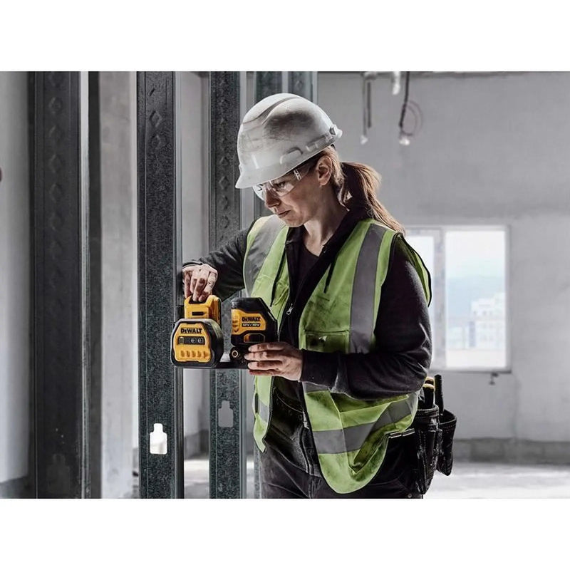 Dewalt Power Tools DCE088 D1G18 Self-Levelling Cross Line Green Beam Laser 12/18V 1 x 2.0Ah Li-ion