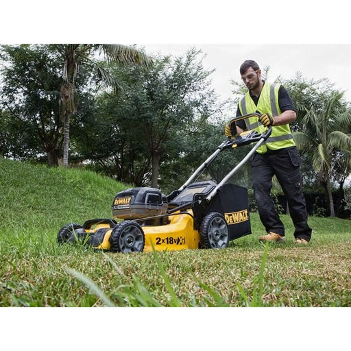 Dewalt Power Tools DCMW564P2 XR Brushless Lawnmower 18V 2 x 5.0Ah Li-ion