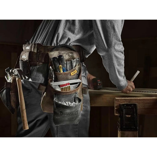 DEWALT Storage DeWalt Pro Leather Tool Rig with Hammer Loop and Pockets