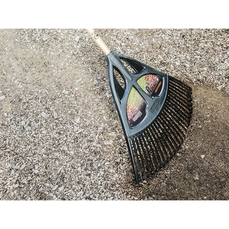 Fiskars Classic Large Leaf Rake