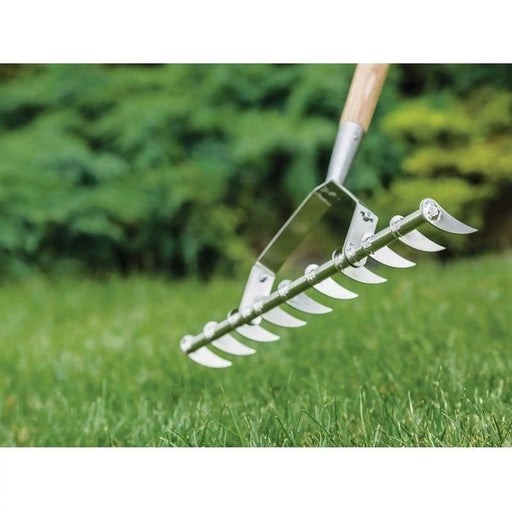 Kent & Stowe Stainless Steel Long Handled Scarifying Rake, FSC®