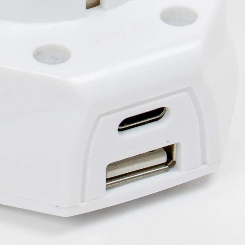 Benross 1 Way European Travel Adaptor 1 x USB-A and 1 x USB-C