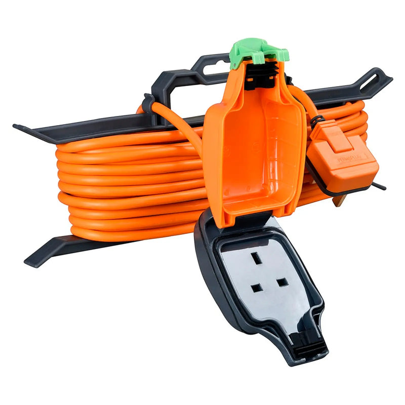 Masterplug Extension Lead 1 Gang 15m / IP54