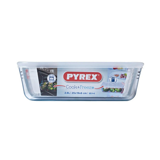 Pyrex Rectangular Dish With Lid 2.6L
