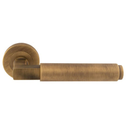 Masano Lever On Sprung Screw-On Round Rose - Antique Brass