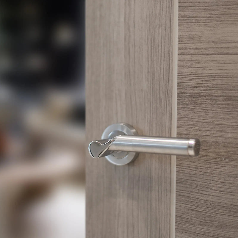 Atlantic STATUS Hawaii Door Handle Pack (Bathroom Set - 3" CE Bathroom Lock, 4" Slim Knuckle Hinges x2) - Satin Chrome/Polished Chrome