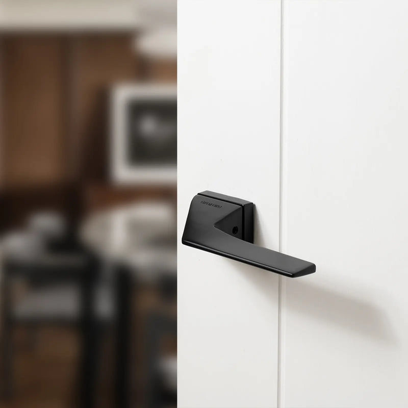 Atlantic Oro & Oro Ace Lever Door Handle on Square Rose - Matt Black