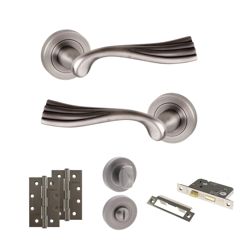 Atlantic Old English Richmond Door Handle Pack (Bathroom Set - 2.5" CE Bathroom Lock, 4" Slim Knuckle Hinges x2)