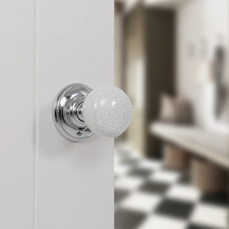 Atlantic Old English Skipton Door Knob Pack (Lock Set - Horizontal Sashlock, 4" Slim Knuckle Hinges x2)