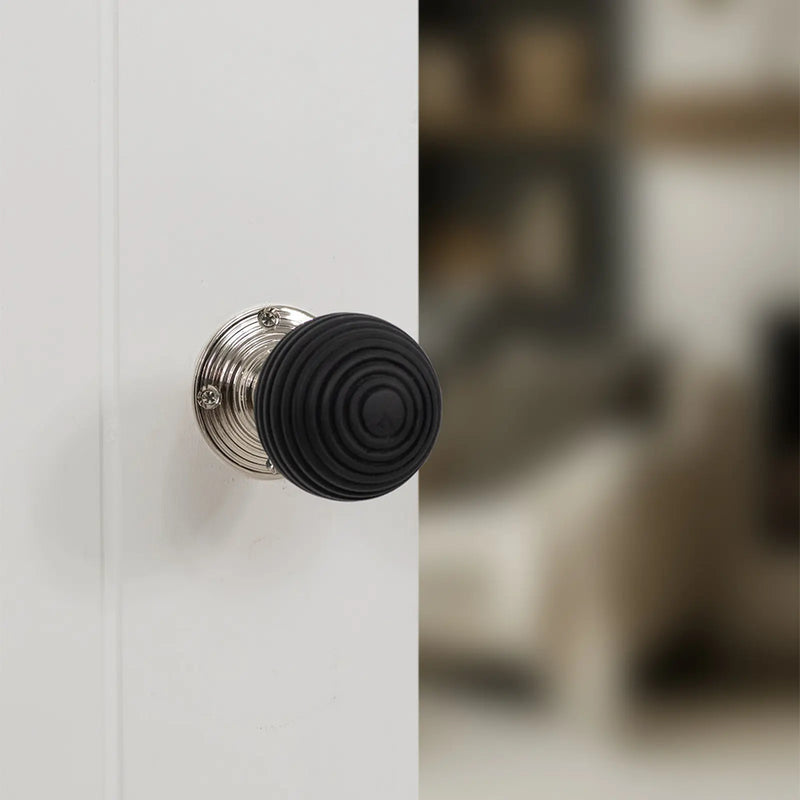 Atlantic Old English Whitby Door Knob Pack (Lock Set - Horizontal Bathlock, 4" Slim Knuckle Hinges x2)